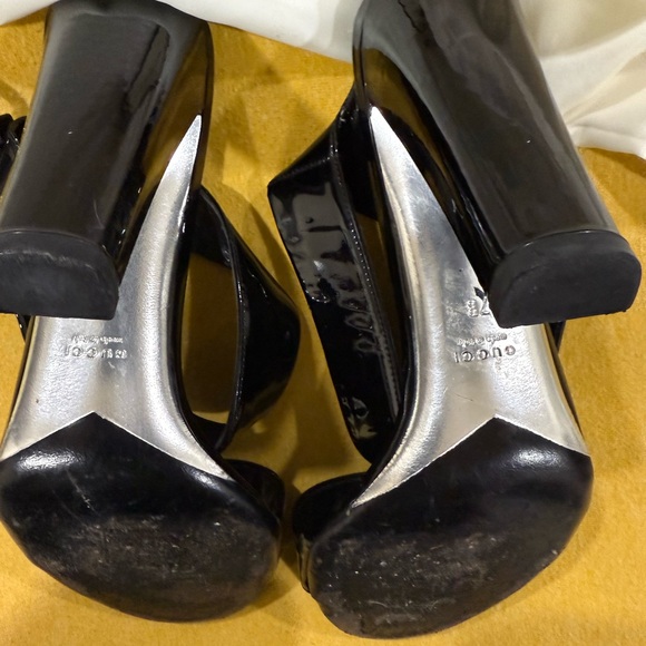 Gucci Buckle Sandals Black Patent Leather  Ankle Strap Heels - Picture 8 of 8
